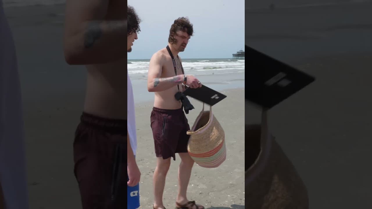 asking strangers to take a picture of us, then handing them a framed picture #viral #funnyvideos