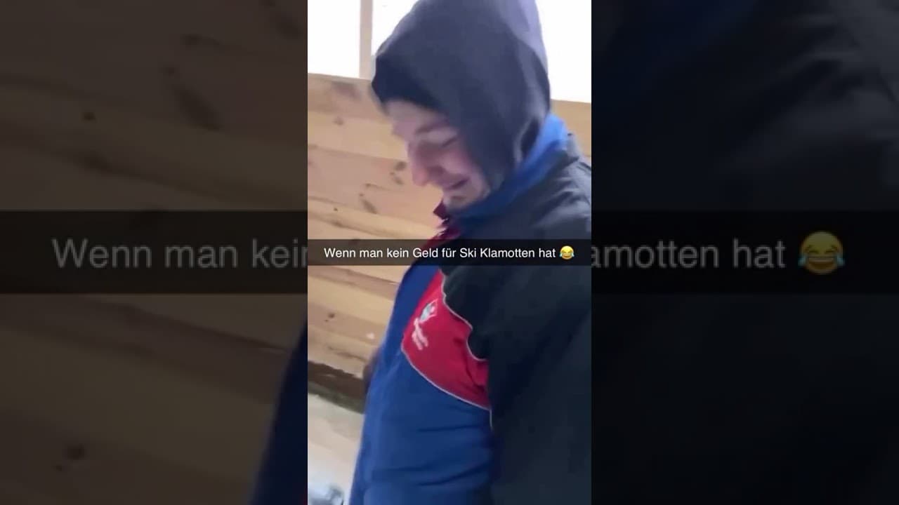 Haha die Dominos Jacke killt 😂   #foryoupage #viral #memes #haha #witzig #foryou #instagram #reels