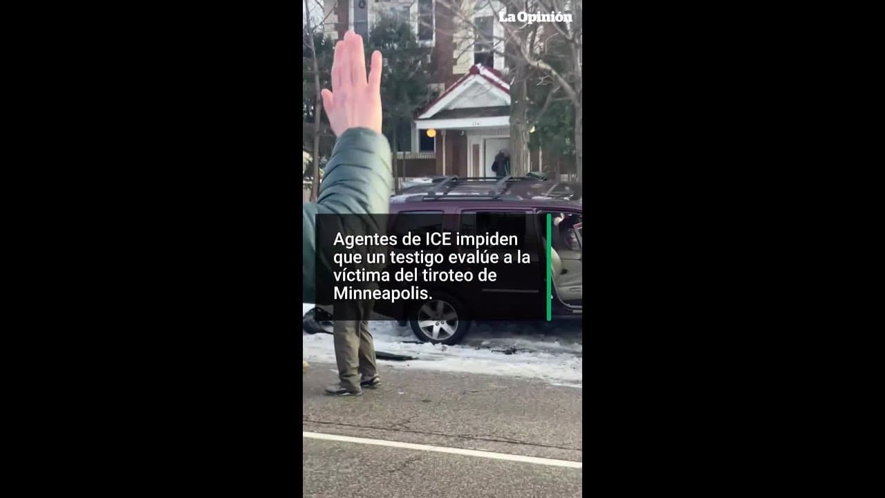 Video revela que agentes impidieron ayudar a mujer baleada por oficial federal / La Opinión