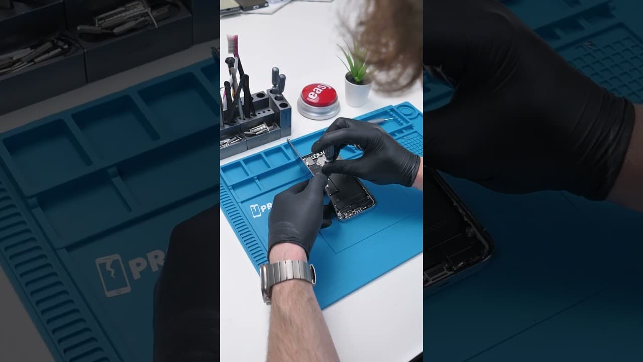 Apple Bricked His Phone After He Upgraded…? #Shorts