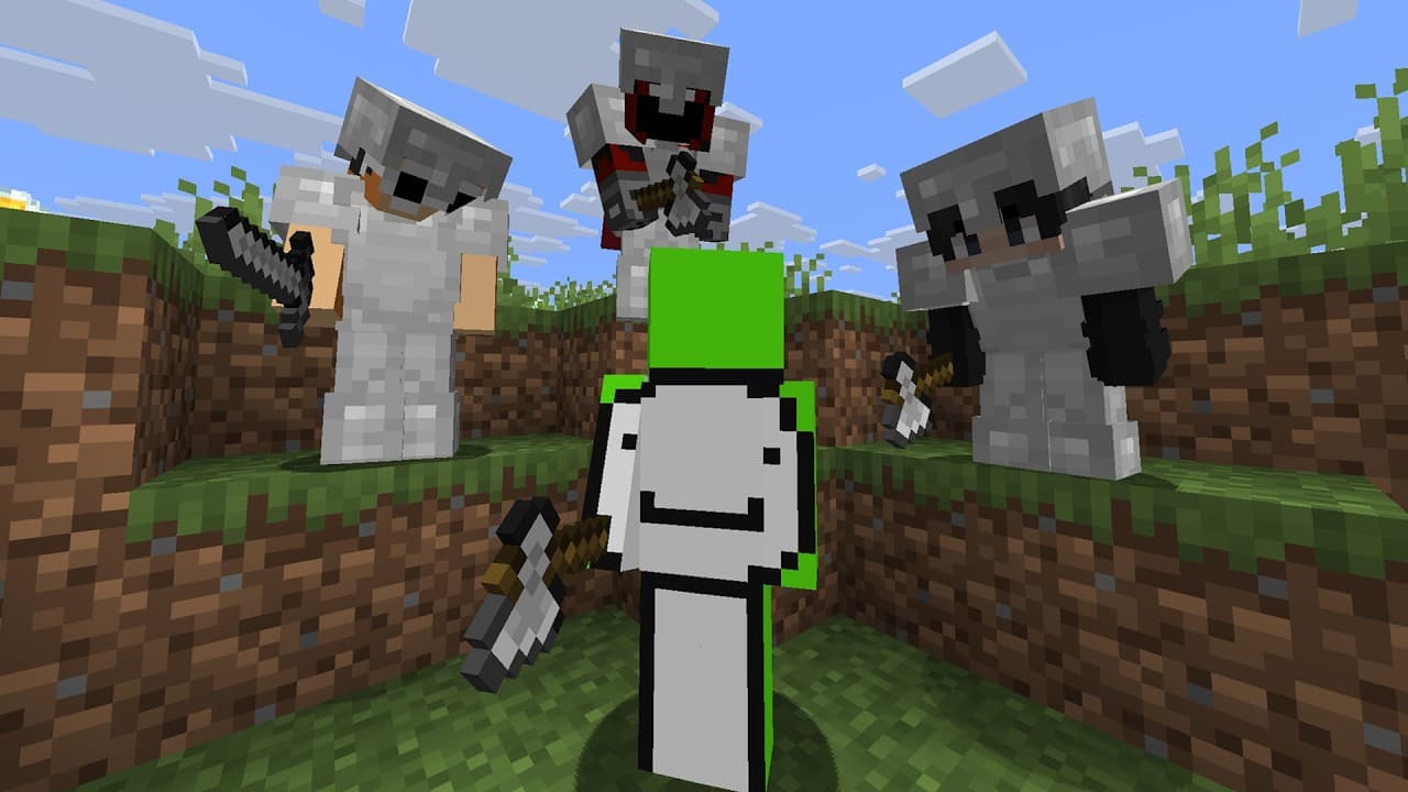 Minecraft Speedrunner VS 3 Hunters REVIVAL