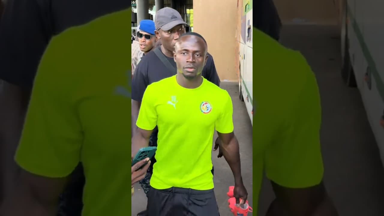 ❤️ Sadio Mané avant la séance d'entraînement des Lions du Sénégal #football #shorts