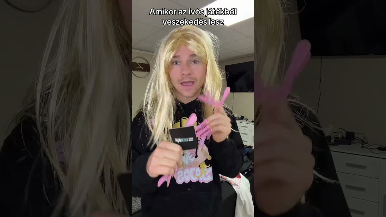 Reklám RIP Friendship ivós kártya tuti felrobbantja a bulit!💣 Keressétek a thedrunkcards.hu #humor