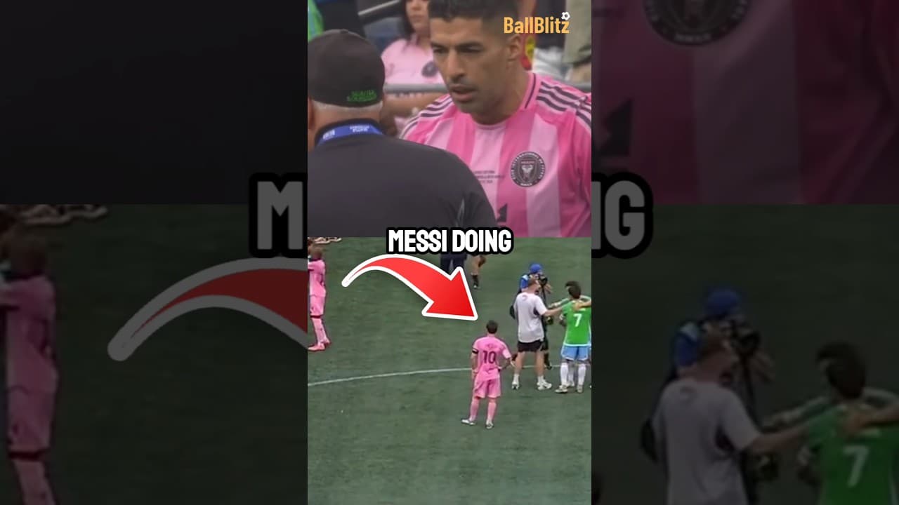 Messi was extremely embarrassed by Suárez's act and he was the only one who showed respect.😳😰
