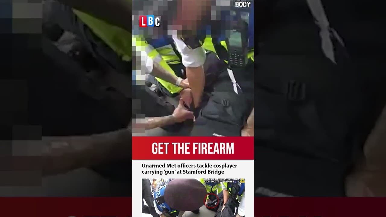 'Armed' Comic Con goer tackled by police | LBC