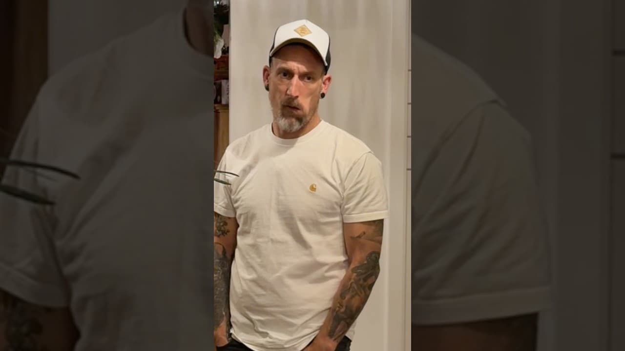 Ordnung ist das halbe Leben😂Glaube,er weiß das jetzt!!😂😂#humor #lustig #comedy #teenager #family