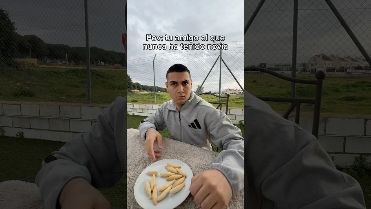 Pov: tu amigo el que nunca ha tenido novia