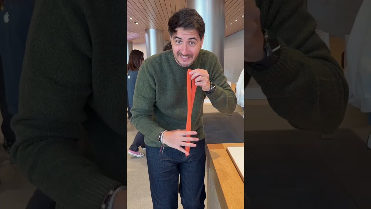 iPhone Pocket!!! El CALCETÍN de Apple! RIDÍCULO o GENIAL?