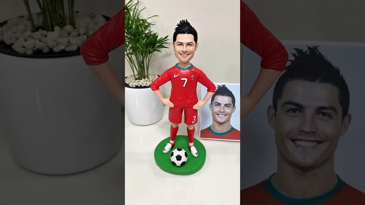 أبي، لماذا أفسدت تربتي؟ ولكن عندما رأى رونالدو التمثال ⚽🤯😍😉!! #shorts
