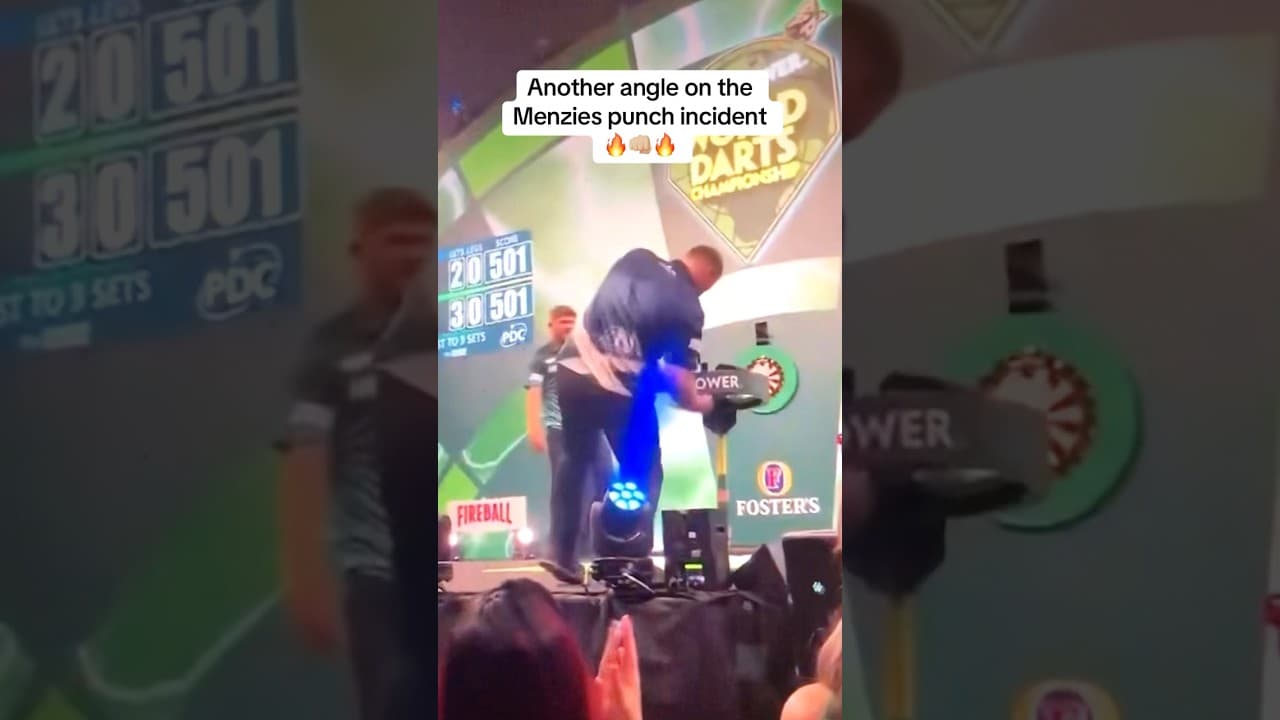 🚨Menzies incident at the darts. Also burnt his hand. Let’s hope he gets the help he needs