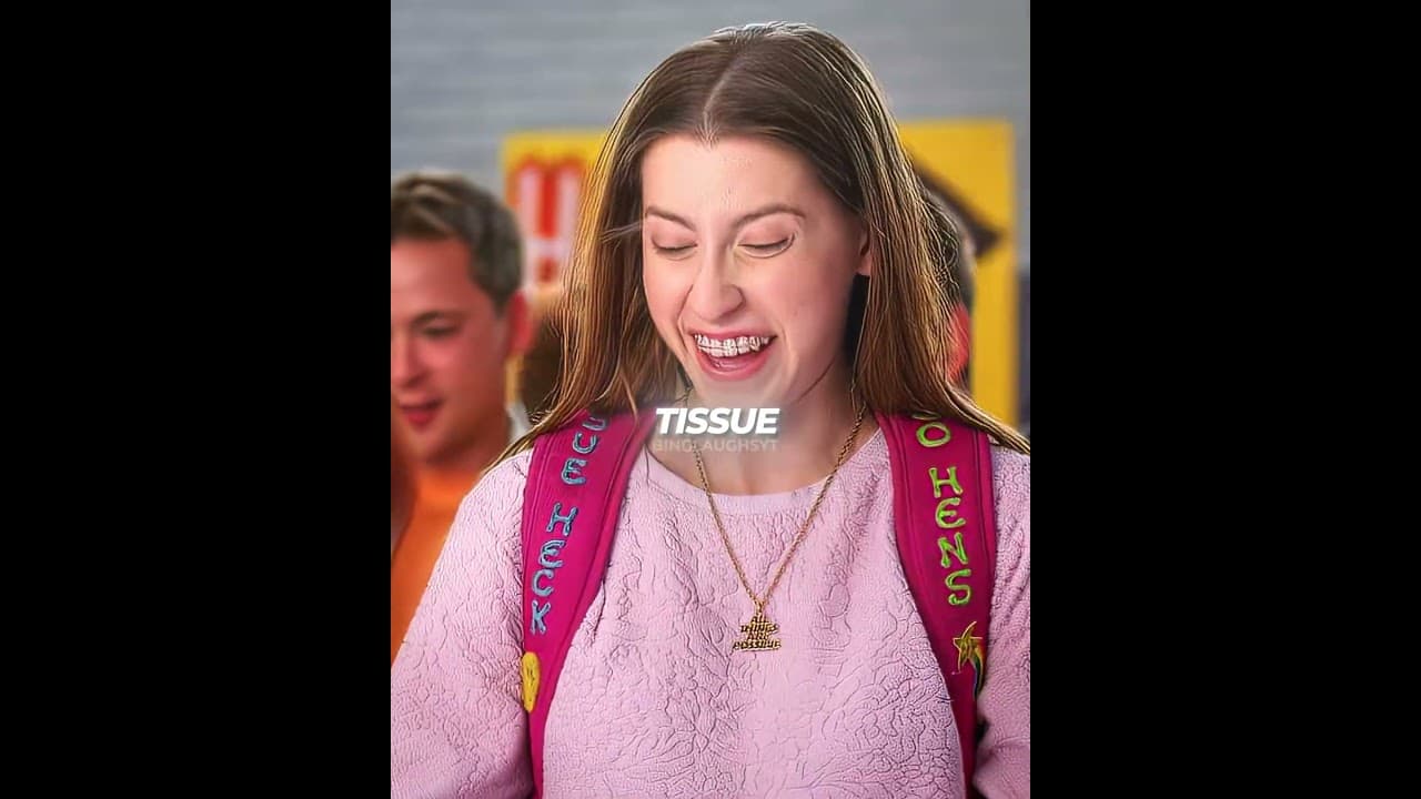 Sue finnally graduated 🤧