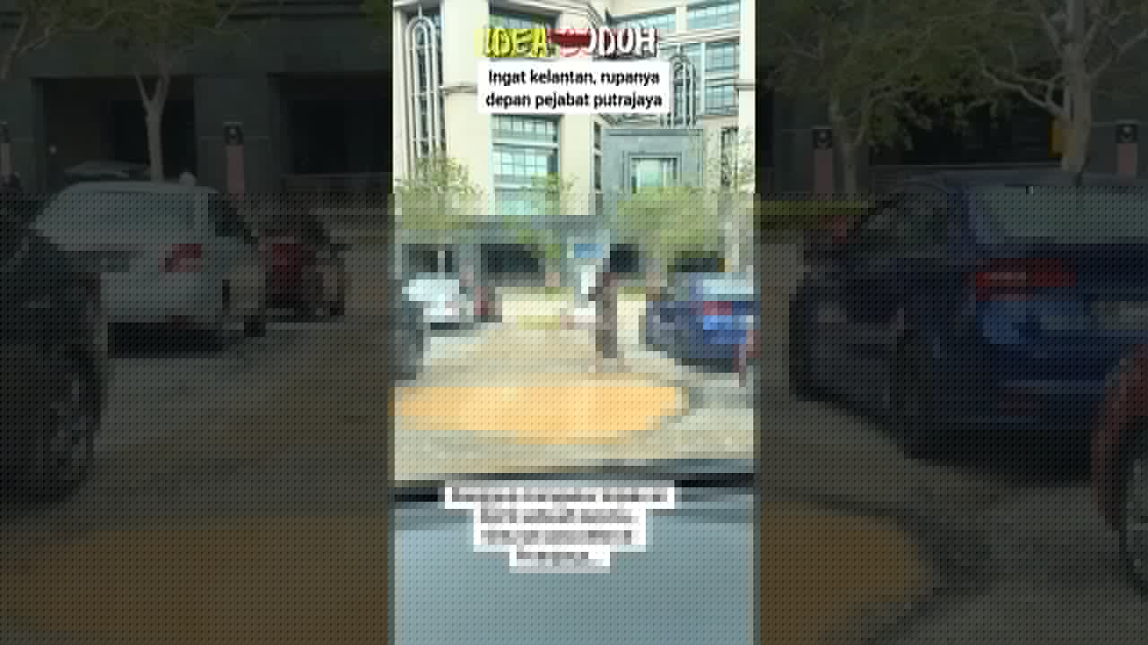 AKAK BAJU KURUNG TAY4NG SAMBIL "UKUR LOPAK AIR DEPAN PEJABAT PUTRAJAYA"