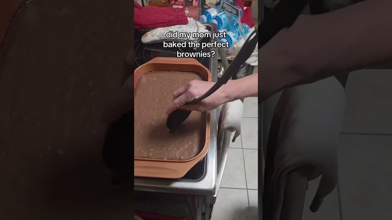 did my mom just baked the perfect brownies?