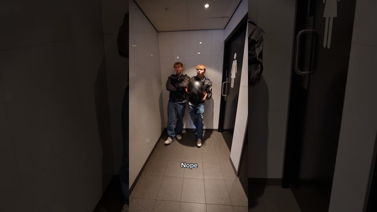 Tweeling op de Kartbaan 🚗 Welk automerk hebben jouw ouders? 🤔