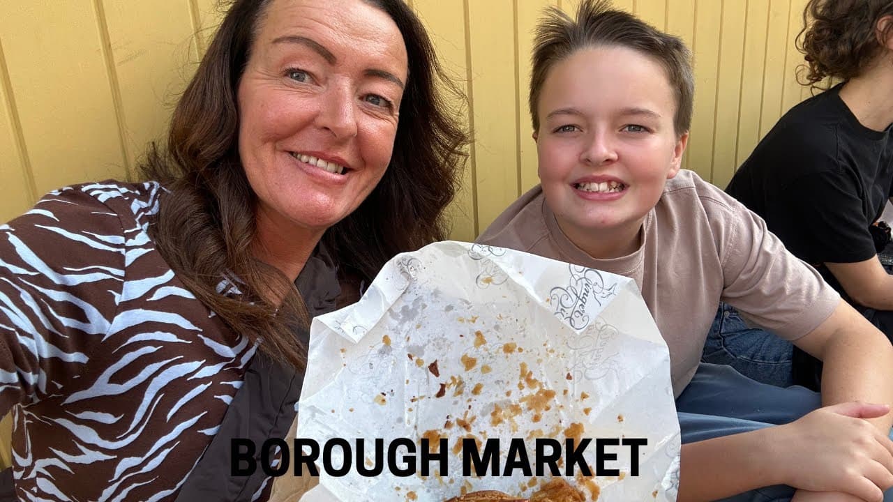 A SUNDAY MORNING AT BOROUGH MARKET - TASTE TESTING VIRAL FOODS